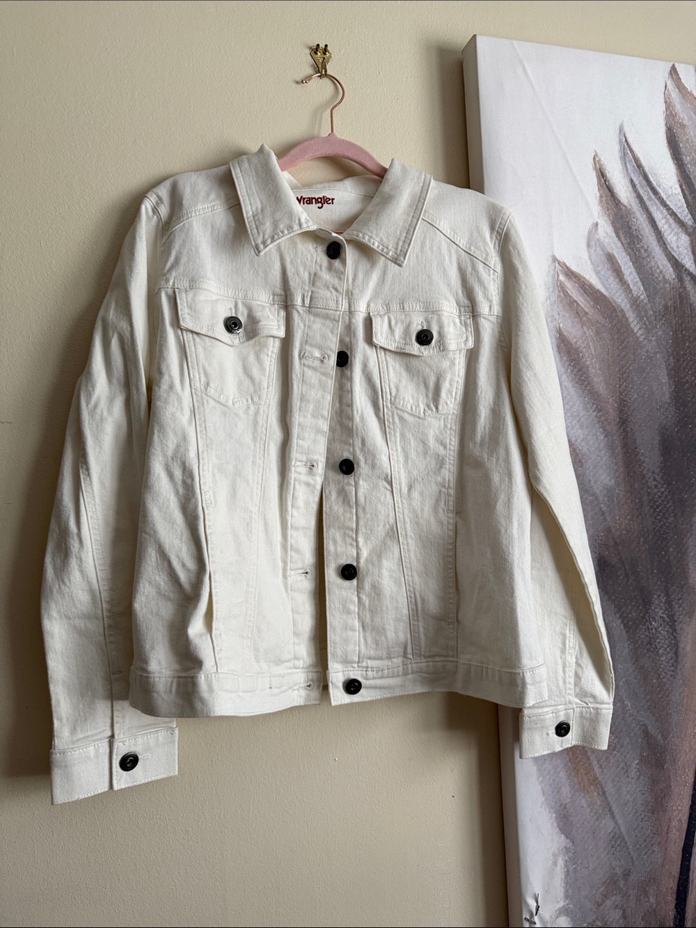 Wrangler Off-White Denim Jacket with Black Buttons